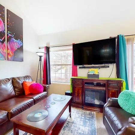 Retro Color Retreat Apartment